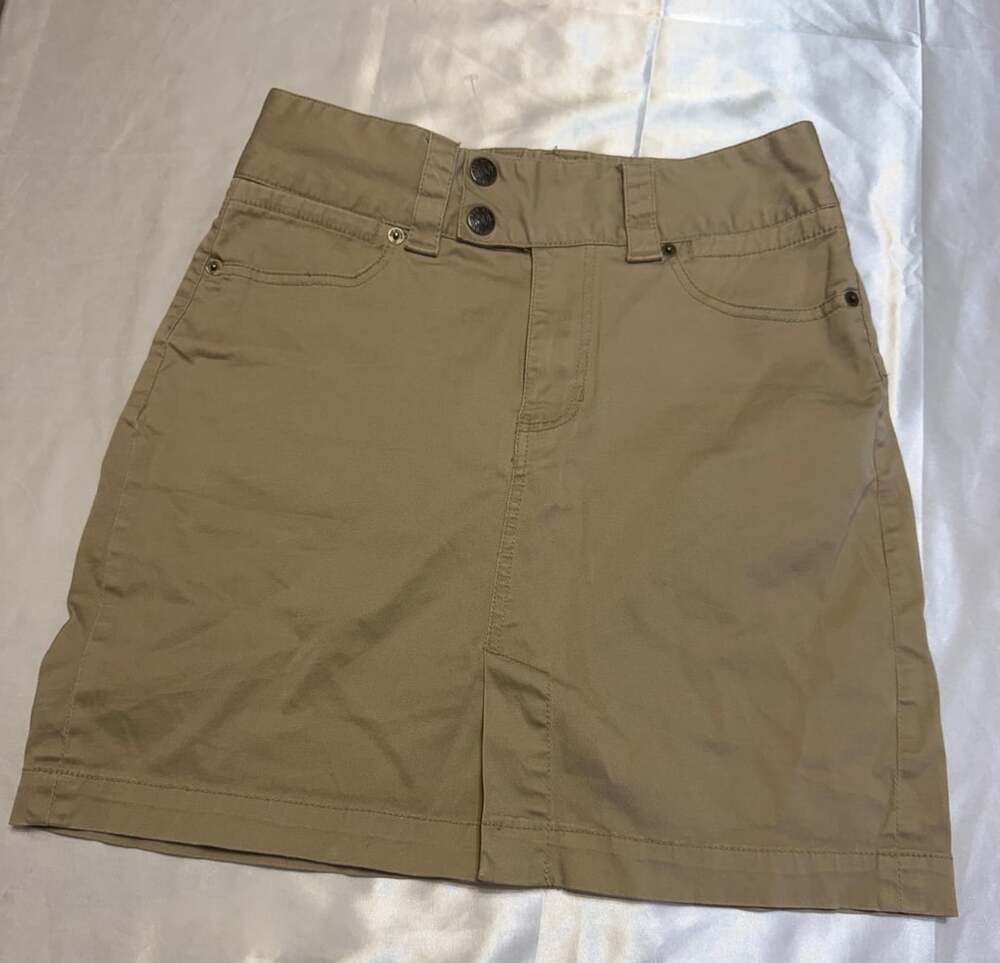 Bay Studio Khakis Petite 2P Tan Skirt